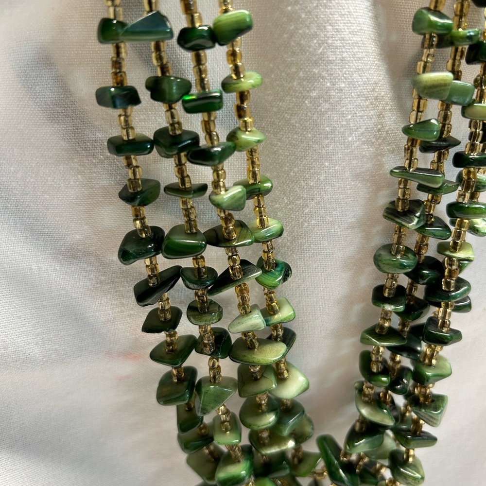 Vintage choker, green stones and gold colored beads